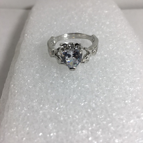 Jewelry - Clear Heart Stone Silver Ring Size 9.5